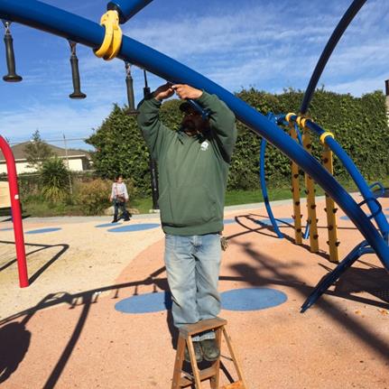 Play equipment repair Burg Park